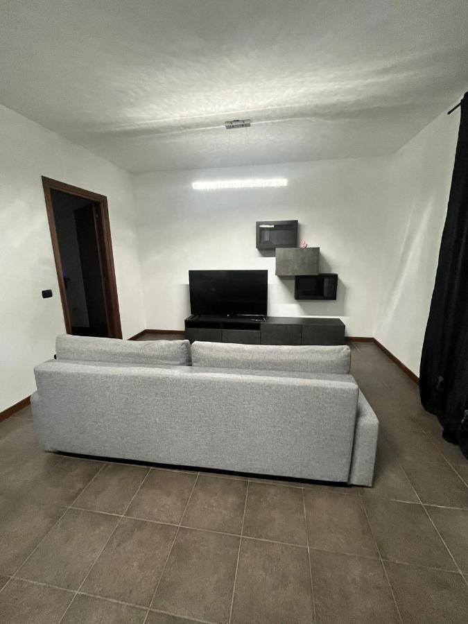 Home Sarenji Trivolzio المظهر الخارجي الصورة