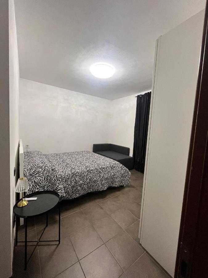 Home Sarenji Trivolzio المظهر الخارجي الصورة